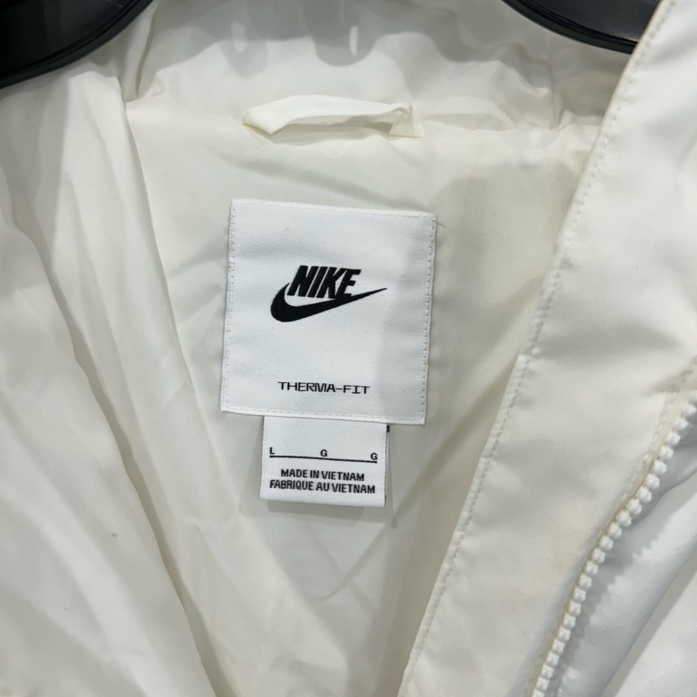 Nike NEW Spirtwesr classic therma fit hooded water repellant Puffer jacket - Picture 11 of 12